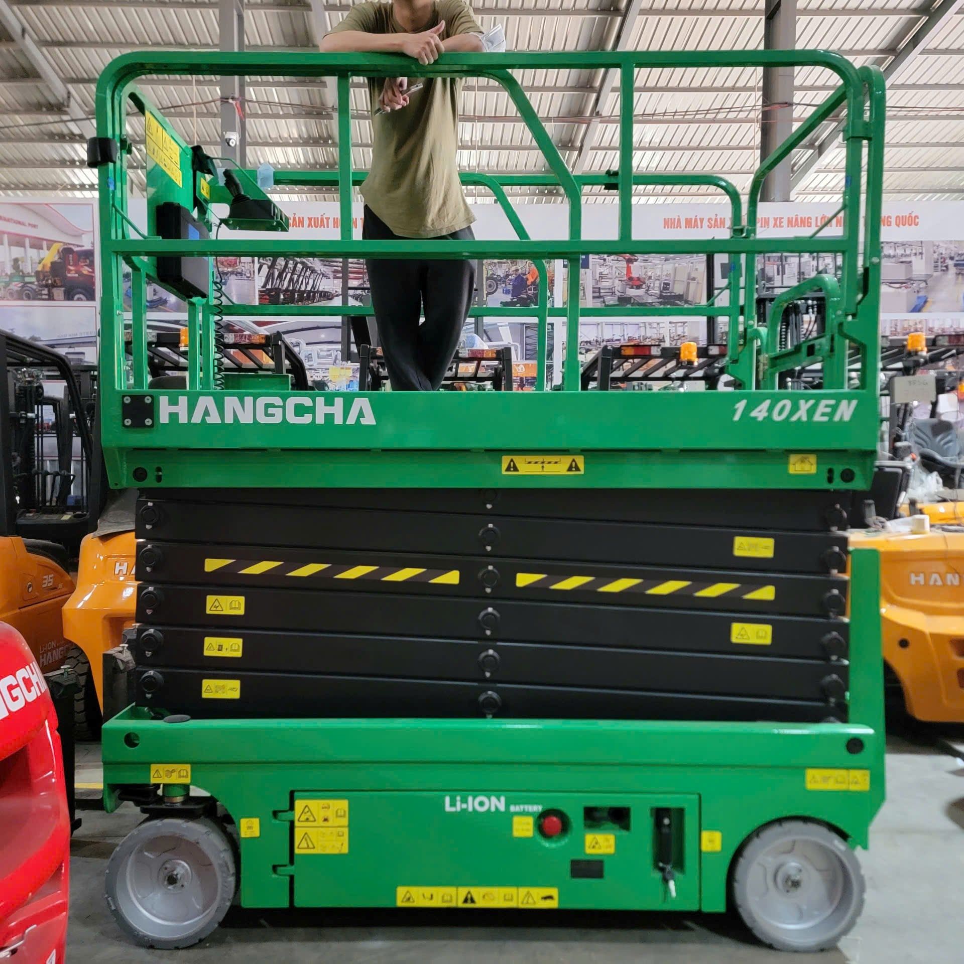 Xe Nâng Người 14m Cắt Kéo Điện Tự Hành