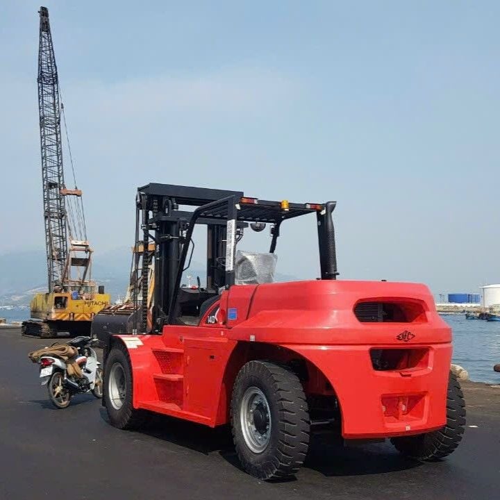 Xe Nâng Dầu 14 Tấn