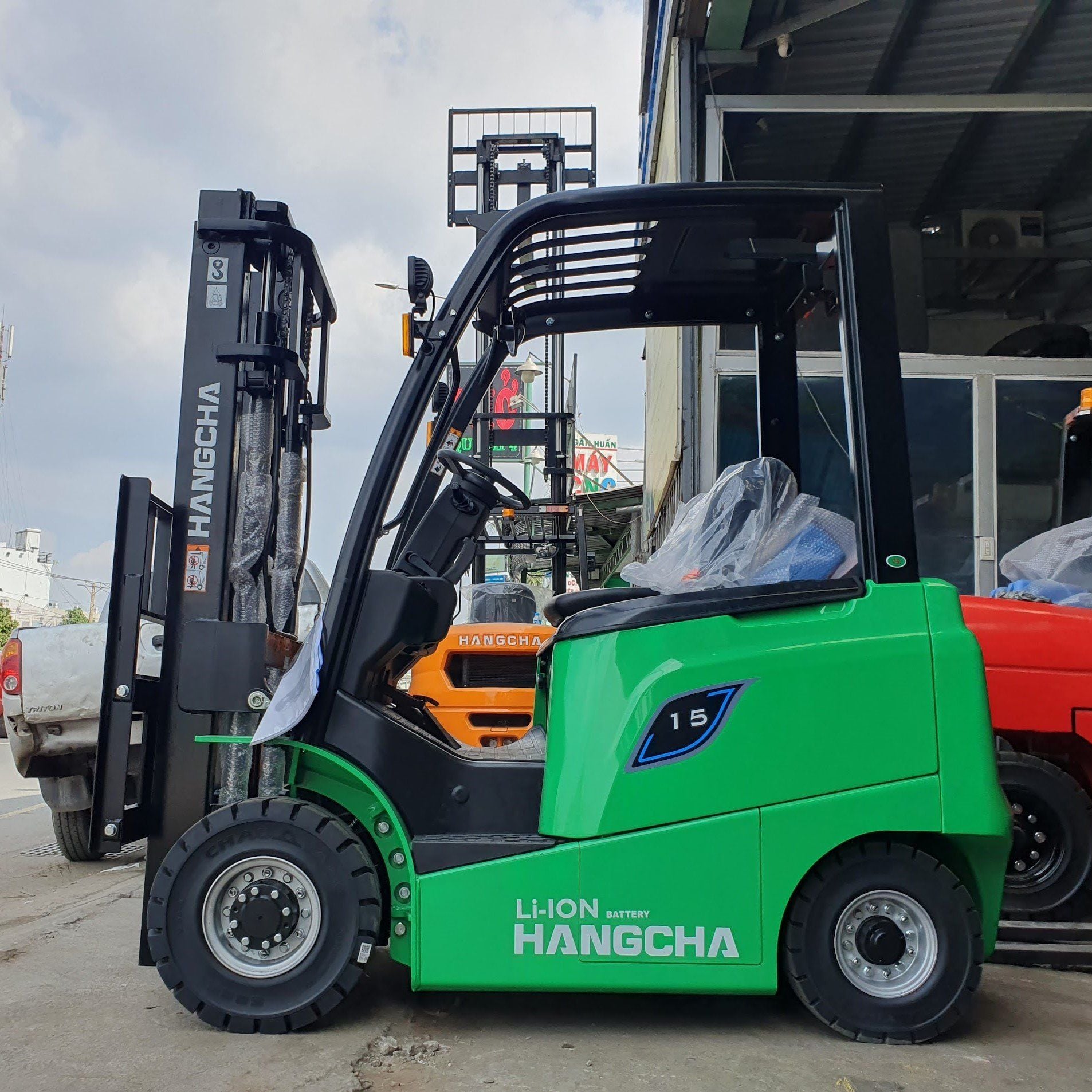 Xe Nâng Điện Lithium 1.5 Tấn Dòng AE