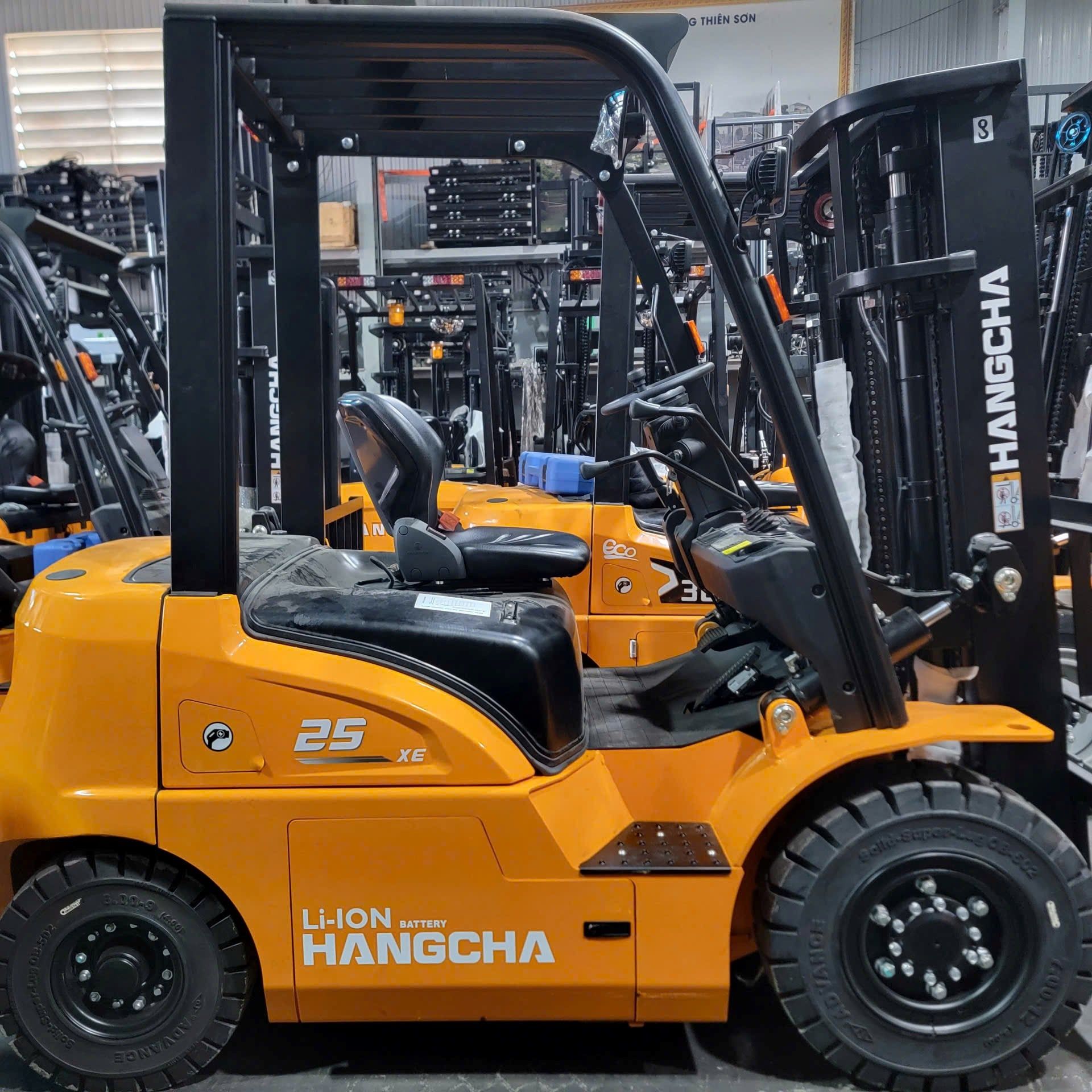 Xe Nâng Điện Lithium 2.5 Tấn Dòng XE