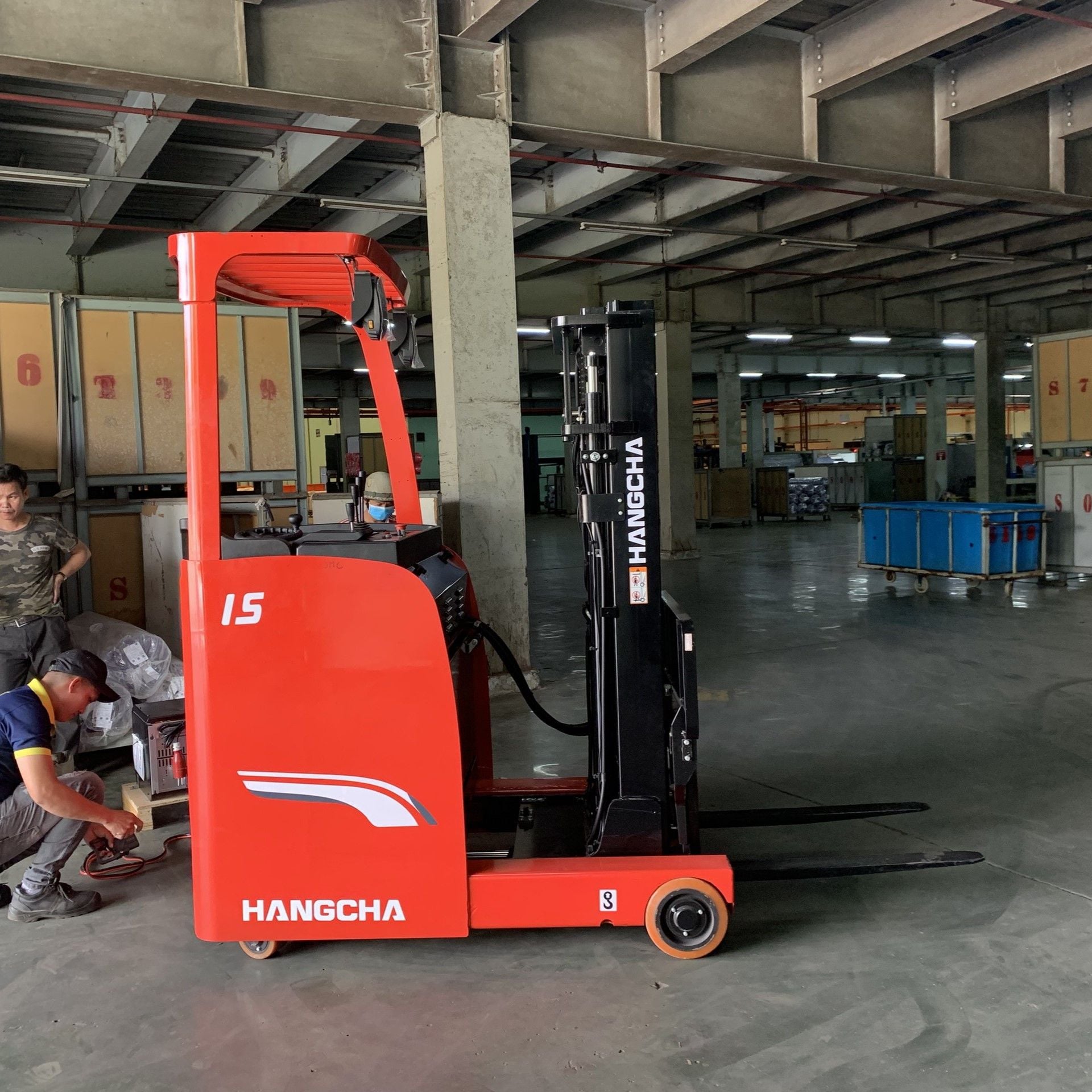 Xe nâng điện Reach Truck 1.5 CQD15-AC2S tấn đứng lái