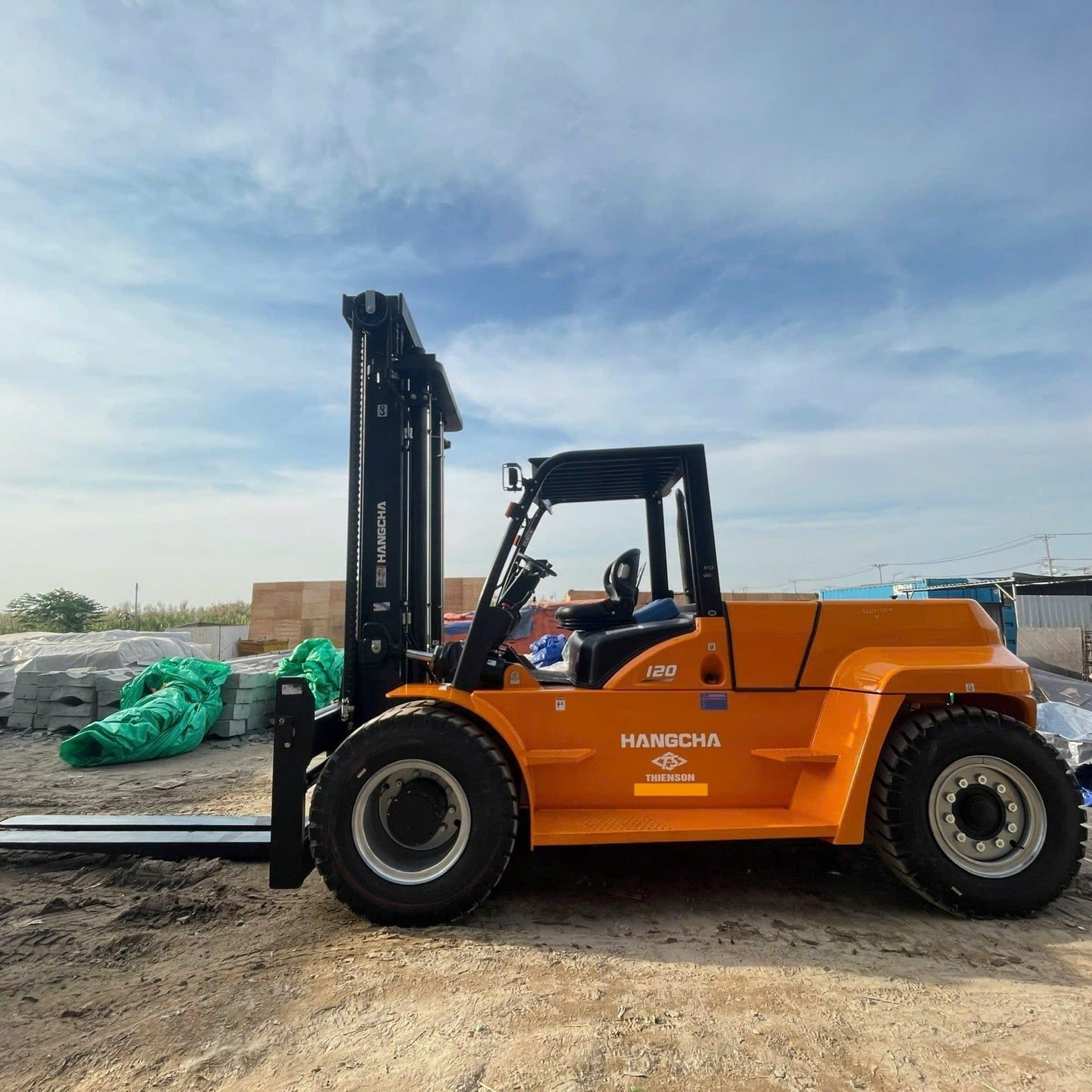 Xe Nâng Dầu 12 Tấn