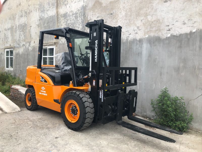 MUA XE NÂNG TRẢ GÓ